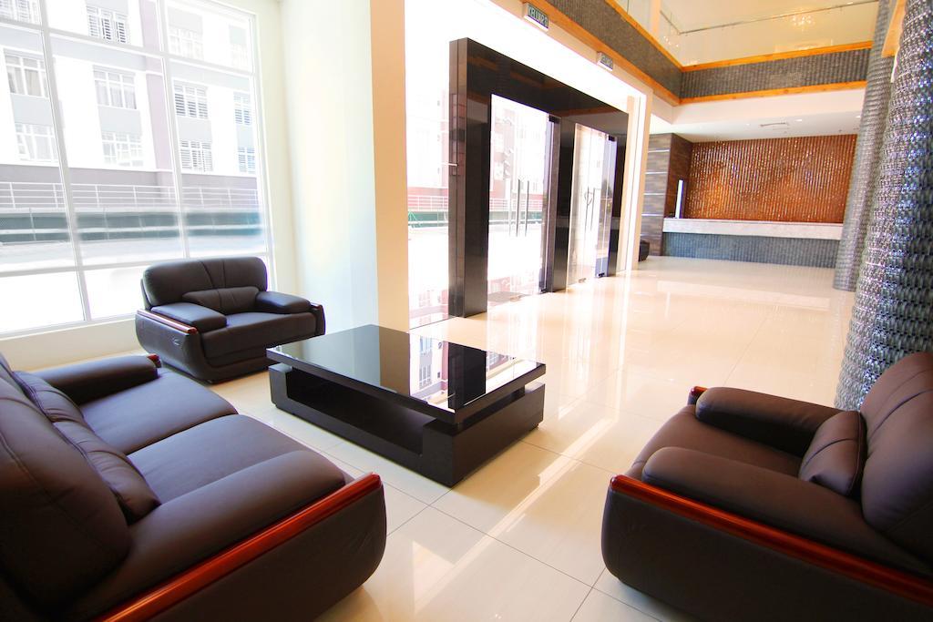 Putatan Platinum Hotel Kota Kinabalu Buitenkant foto
