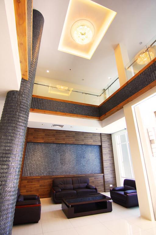 Putatan Platinum Hotel Kota Kinabalu Buitenkant foto